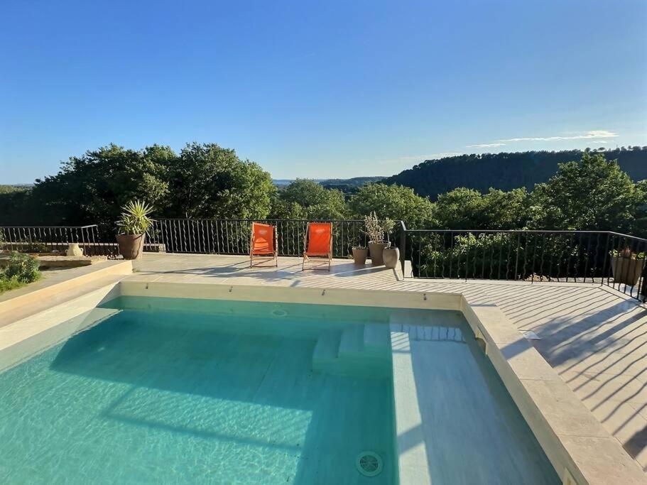 Sous Le « Figuier » Villa Cornillon-Confoux Luaran gambar