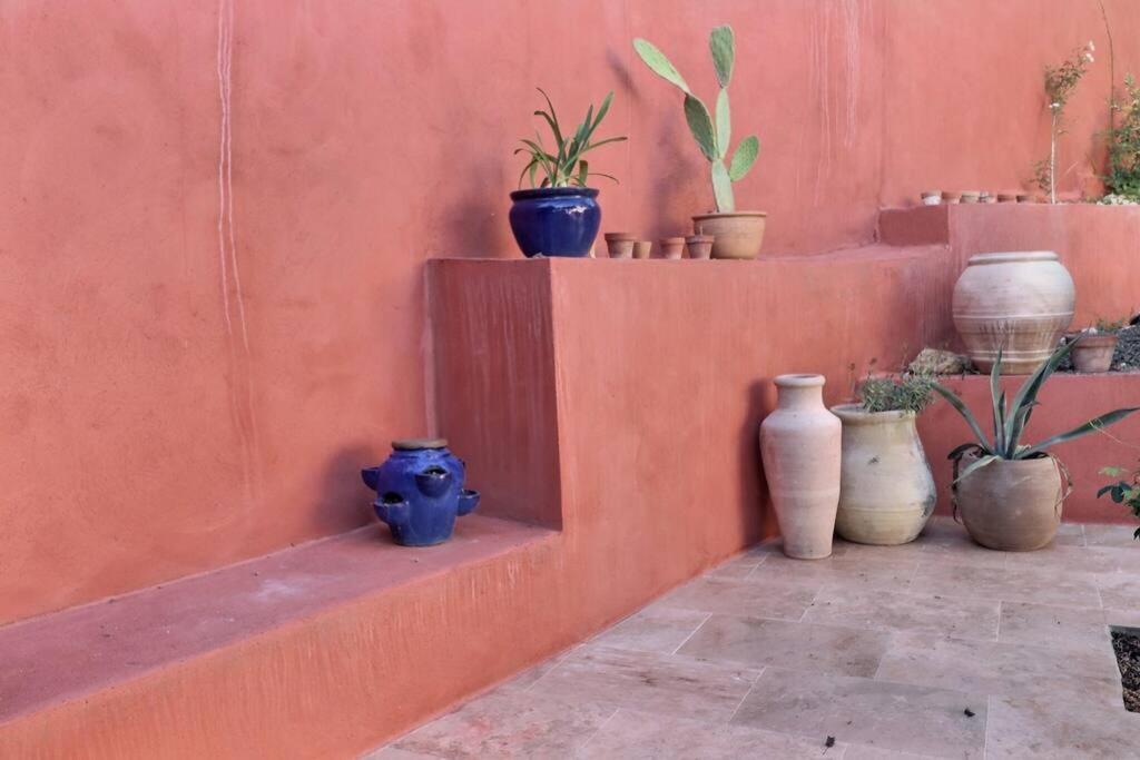 Sous Le « Figuier » Villa Cornillon-Confoux Luaran gambar